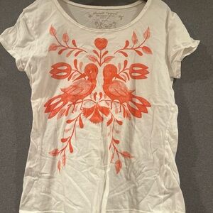 Chic White and Orange Graphic Tee